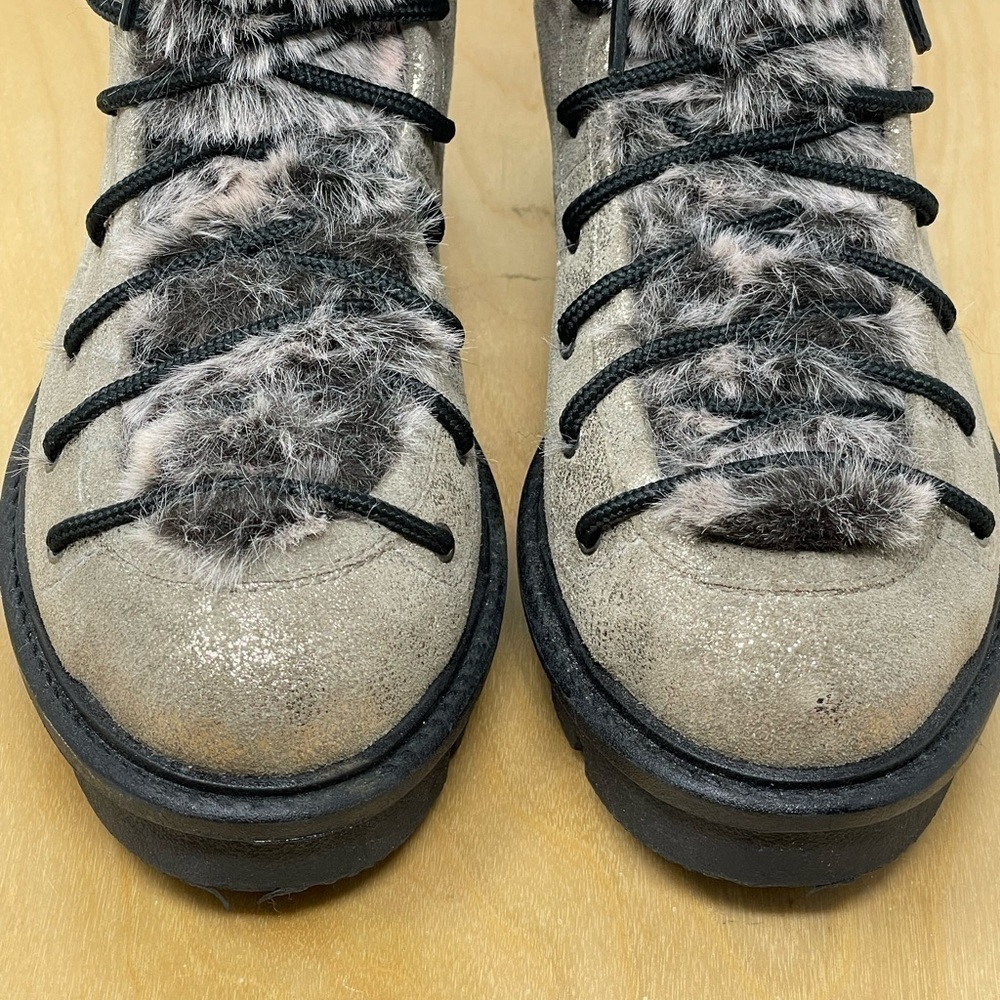 Seychelles Gold Metallic Leather/Faux Fur Cooperation Combat Boots Size 7 - Picture 3 of 10